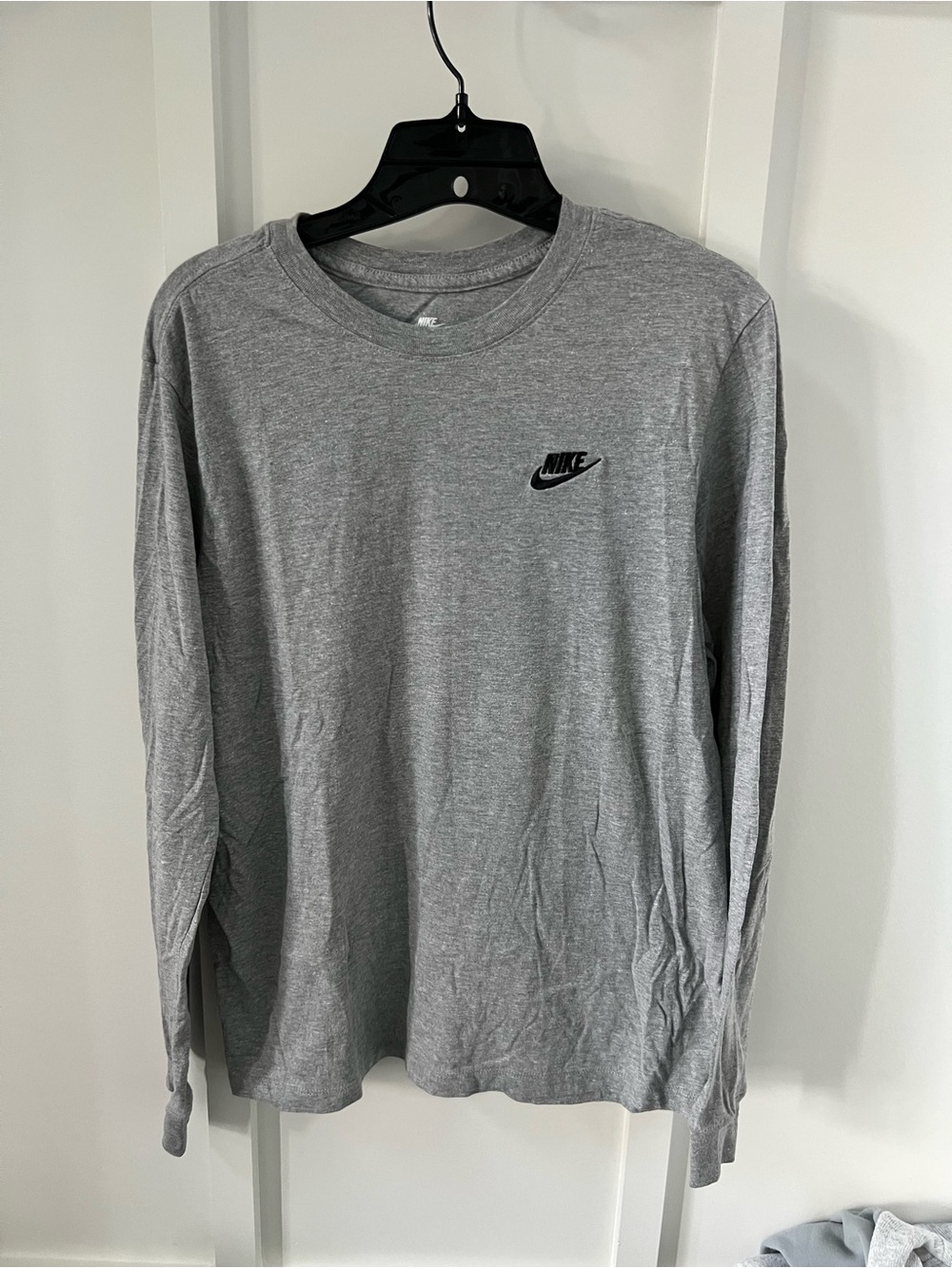 Nike Long-Sleeve Crew Tee in Heather Gray with Black Logo